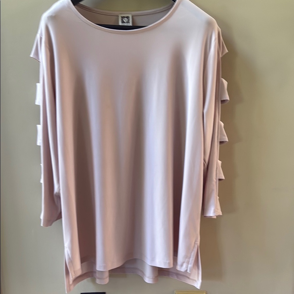 Never Worn Size 1x Anne Klein Pink Boxy Blouse with 3/4 Sleeves